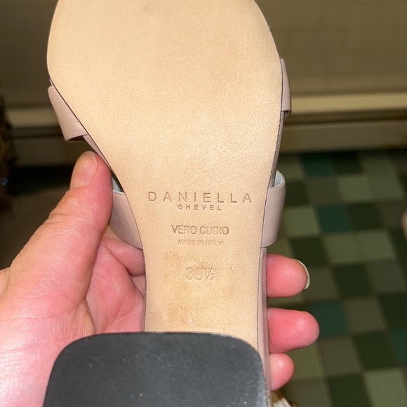 Daniella Shevel dusty Pink, Block heel Suede - size 9 Beautiful shoes - Picture 8 of 11